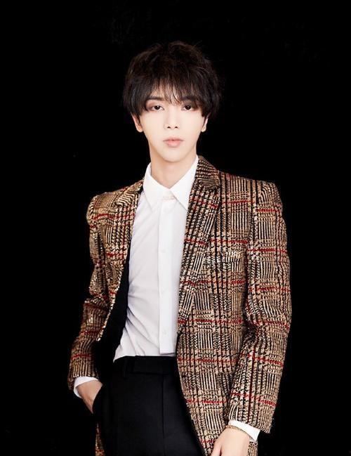 国外明星爆料事件视频在线观看,揭秘娱乐圈不为人知的一面 第3张 国外明星爆料事件视频在线观看,揭秘娱乐圈不为人知的一面 第3张